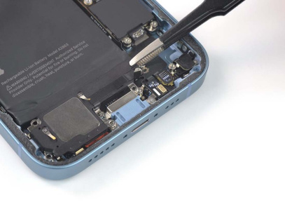 Замена нижнего микрофона iPhone 14 Plus Замена нижнего микрофона iPhone 14 Plus
