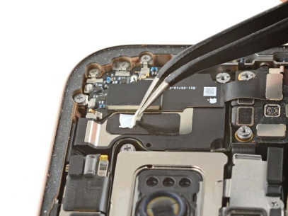 Ремонт материнской платы iPhone 16 Pro Ремонт материнской платы iPhone 16 Pro