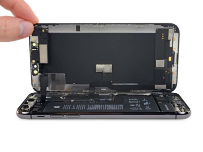 Восстановление после попадания влаги iPhone XS Восстановление после попадания влаги iPhone XS