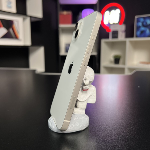 Trade in Apple iPhone 13 128Gb Starlight IMEI: 5560