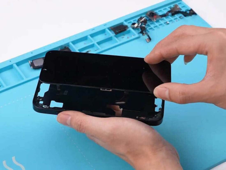 Замена дисплея iPhone 16e (копия ААА+) Замена дисплея iPhone 16e (копия ААА+)