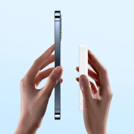 Внешний аккумулятор Baseus Magnetic Mini Wireless Fast Charge Overseas Editionc power bank с поддержкой беспроводной зарядки 6000mAh 20W (PPCX100502) Белый Внешний аккумулятор Baseus Magnetic Mini Wireless Fast Charge Overseas Editionc power bank с поддержкой беспроводной зарядки 6000mAh 20W (PPCX100502) Белый