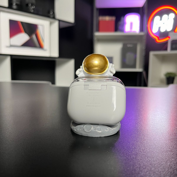 Trade in Кейс Samsung Galaxy Buds3 Pro White IMEI: CKYW