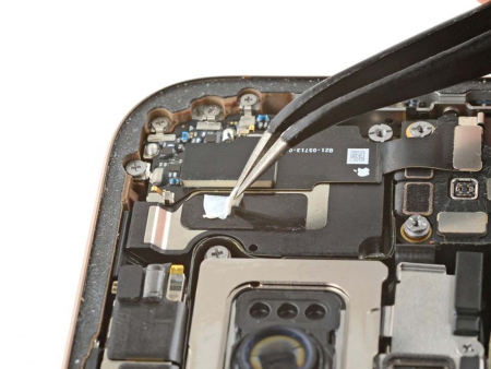 Ремонт материнской платы iPhone 16 Pro Max Ремонт материнской платы iPhone 16 Pro Max