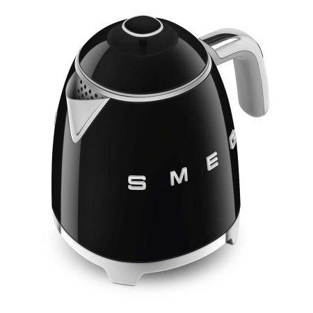 Чайник электрический мини SMEG 50s style (KLF05BLEU) Черный Чайник электрический мини SMEG 50s style (KLF05BLEU) Черный