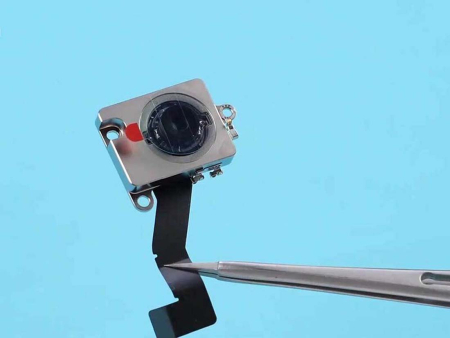 Замена глазка камеры iPhone 16e Замена глазка камеры iPhone 16e